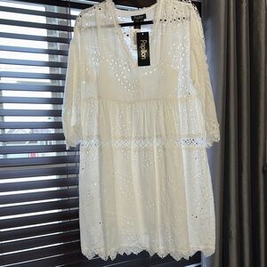 Sz XL🇨🇦⭐️NWT Papillon Blanc White Lined Eyelet Dress/Swimsuit Coverup.